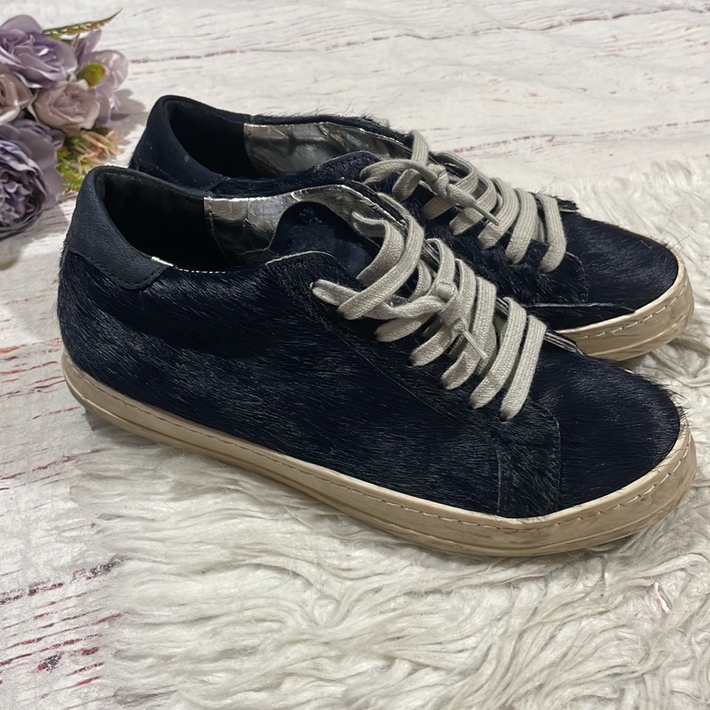 P448 John Navy Calf Hair Lace Up Low Heel Sneakers